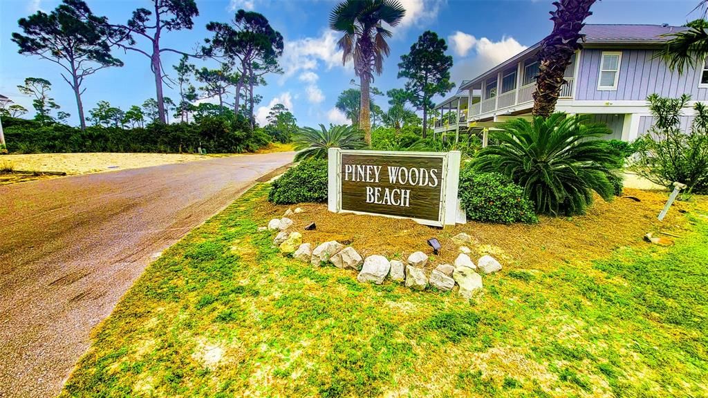 Entrance to Piney Woods Beach