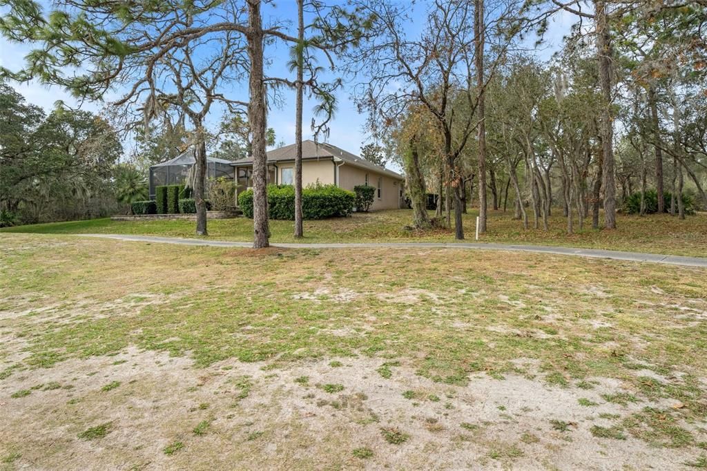For Sale: $450,000 (3 beds, 2 baths, 2400 Square Feet)