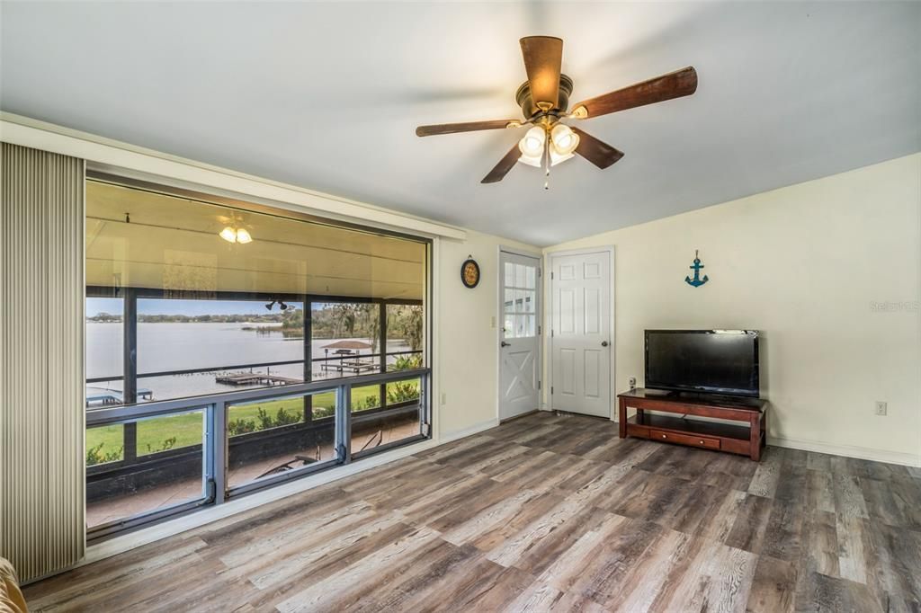 Recently Sold: $415,000 (2 beds, 2 baths, 2030 Square Feet)
