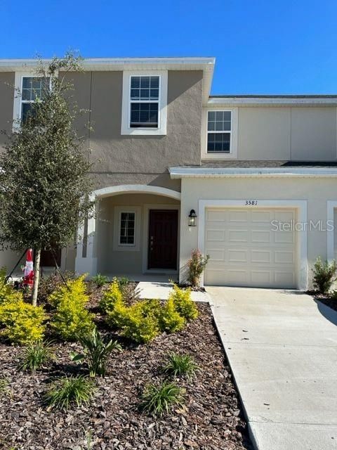 Recently Rented: $1,975 (3 beds, 2 baths, 1373 Square Feet)