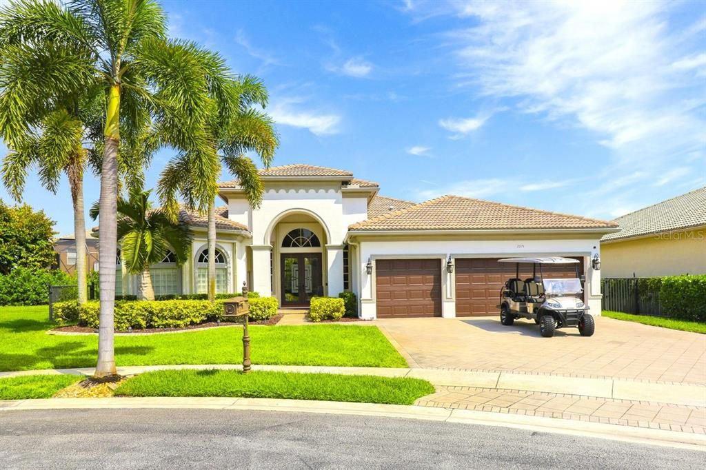 Recently Sold: $778,000 (4 beds, 3 baths, 2727 Square Feet)