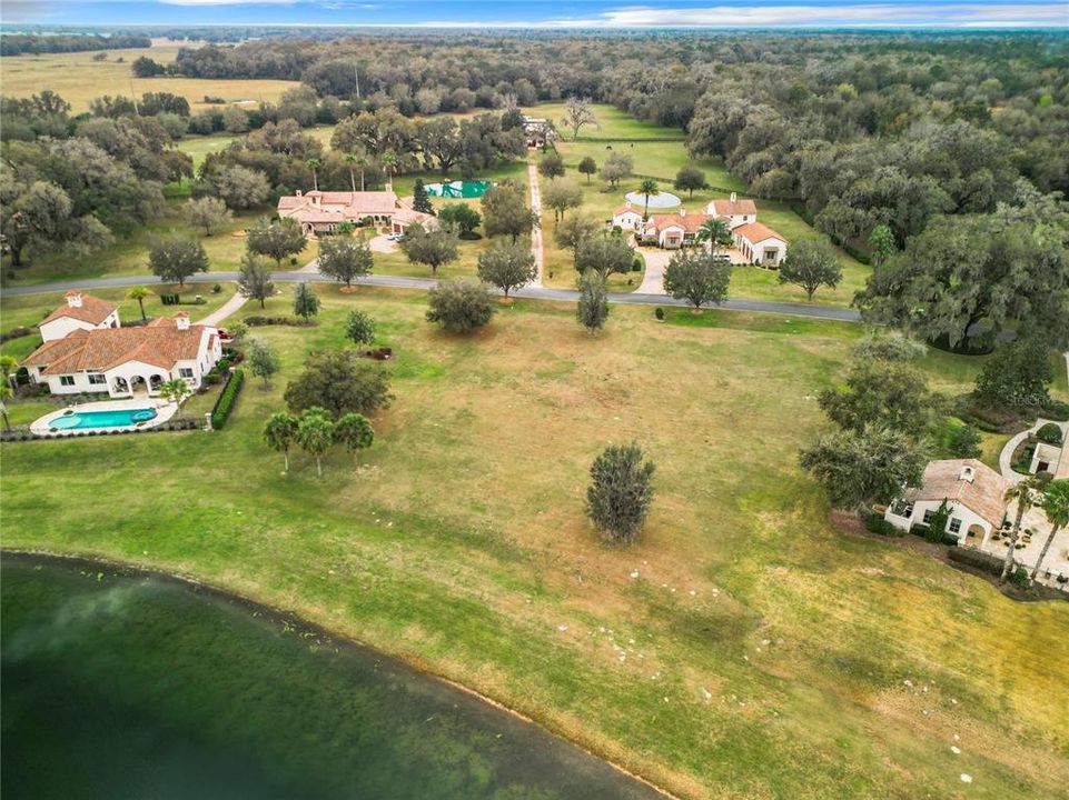 На продажу: $215,000 (1.43 acres)