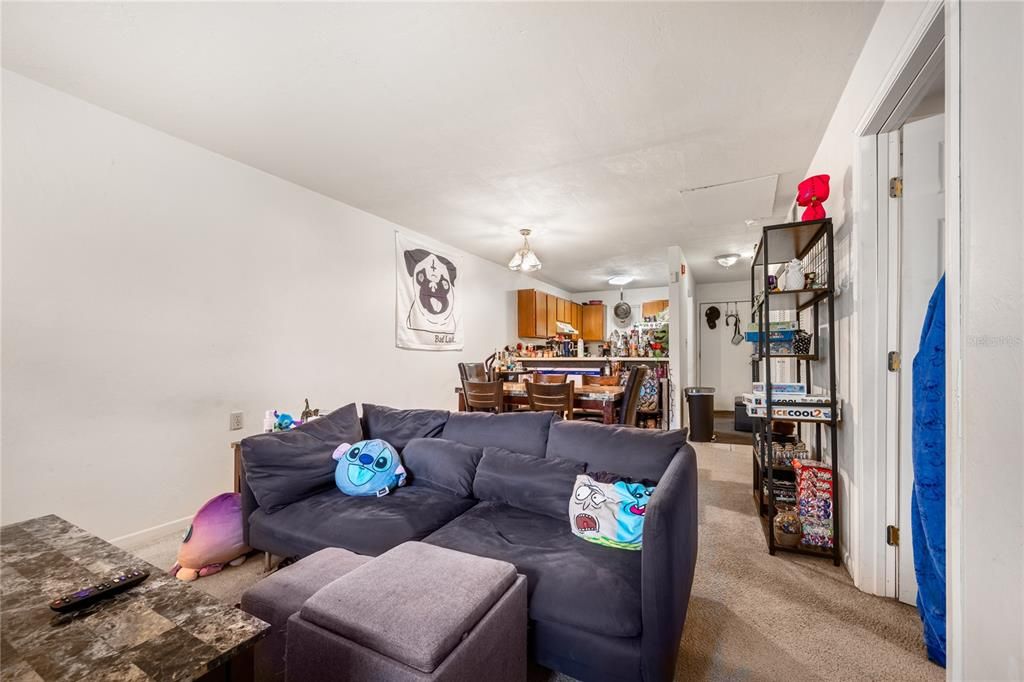 Active With Contract: $125,000 (2 beds, 2 baths, 874 Square Feet)