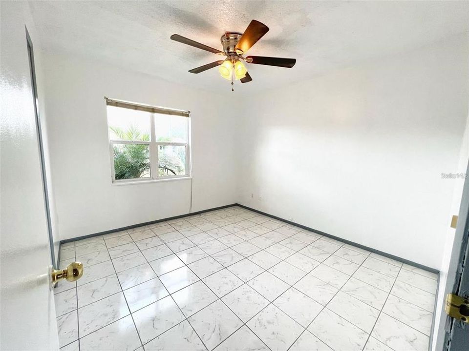 Recently Rented: $1,650 (3 beds, 1 baths, 804 Square Feet)