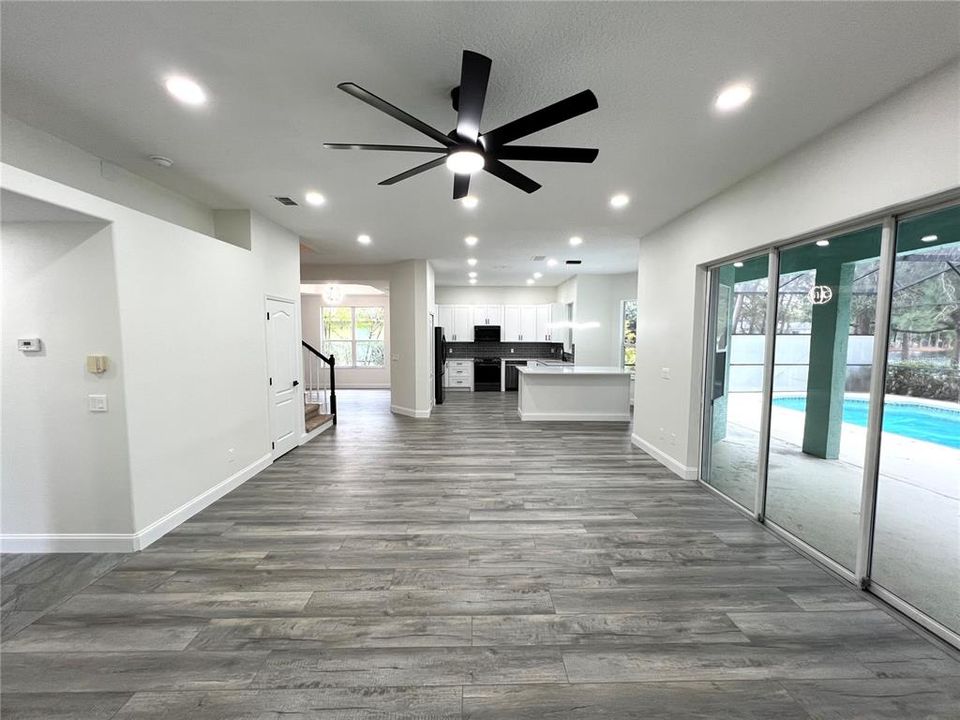 Active With Contract: $4,000 (4 beds, 3 baths, 3017 Square Feet)