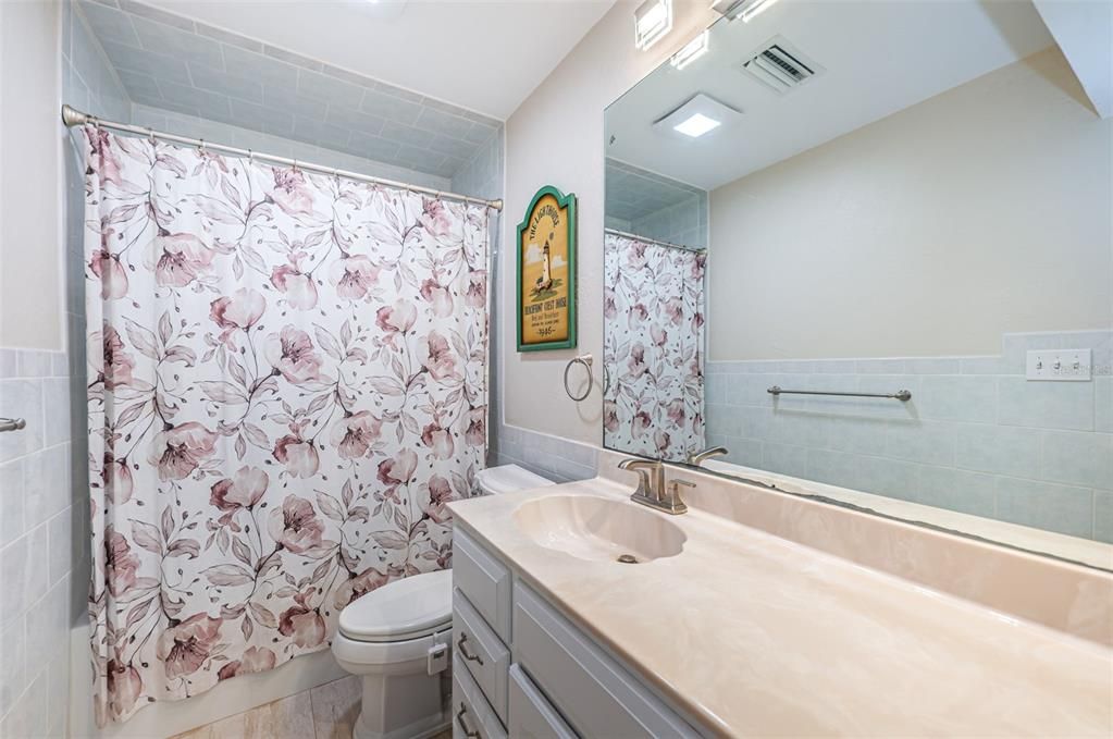 待售: $1,475,000 (2 贝兹, 2 浴室, 1583 平方英尺)