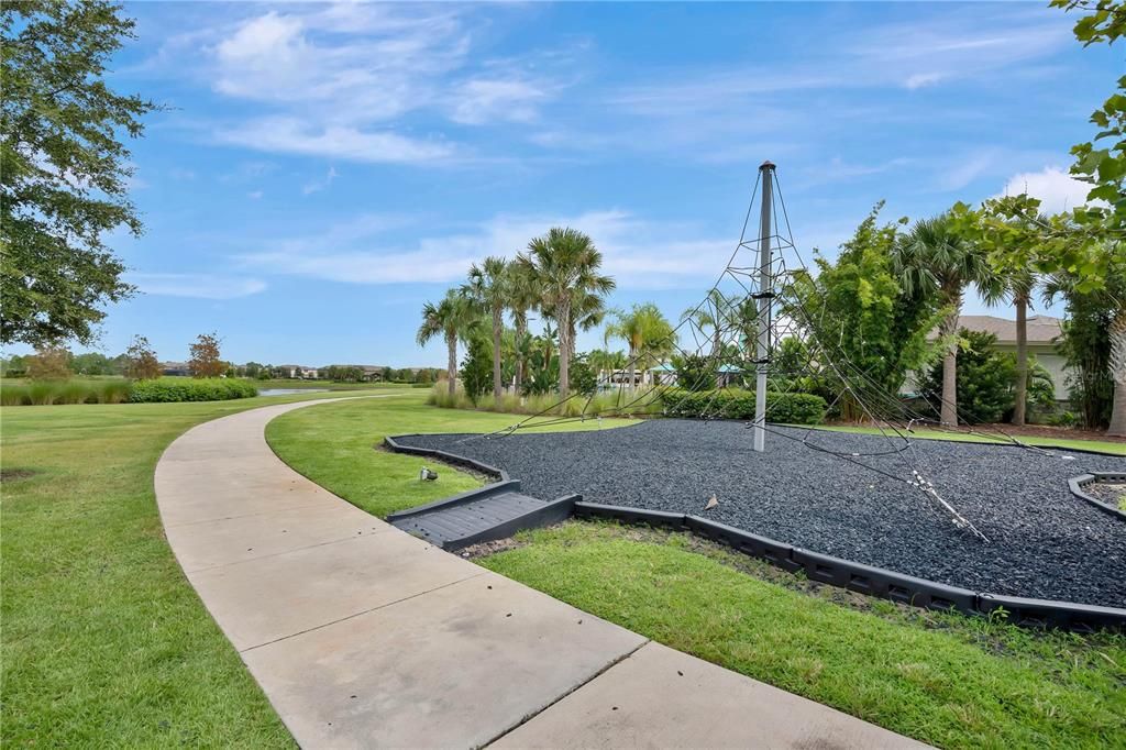 Recently Sold: $1,025,000 (5 beds, 3 baths, 3911 Square Feet)