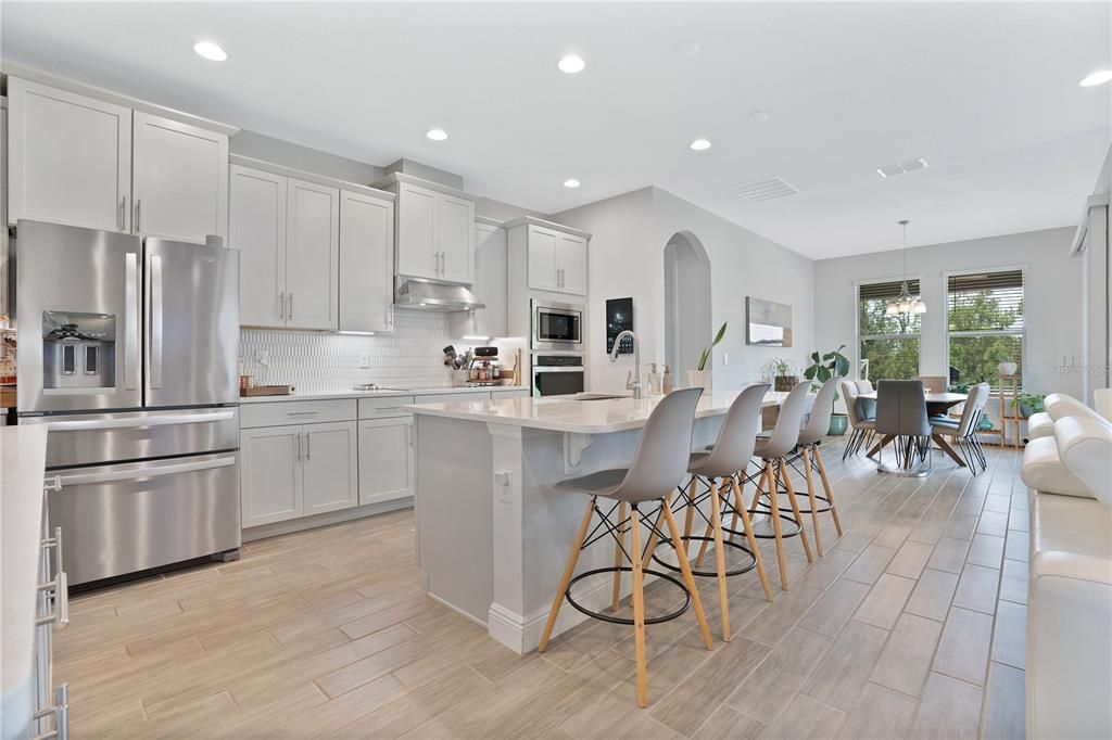 Recently Sold: $1,025,000 (5 beds, 3 baths, 3911 Square Feet)