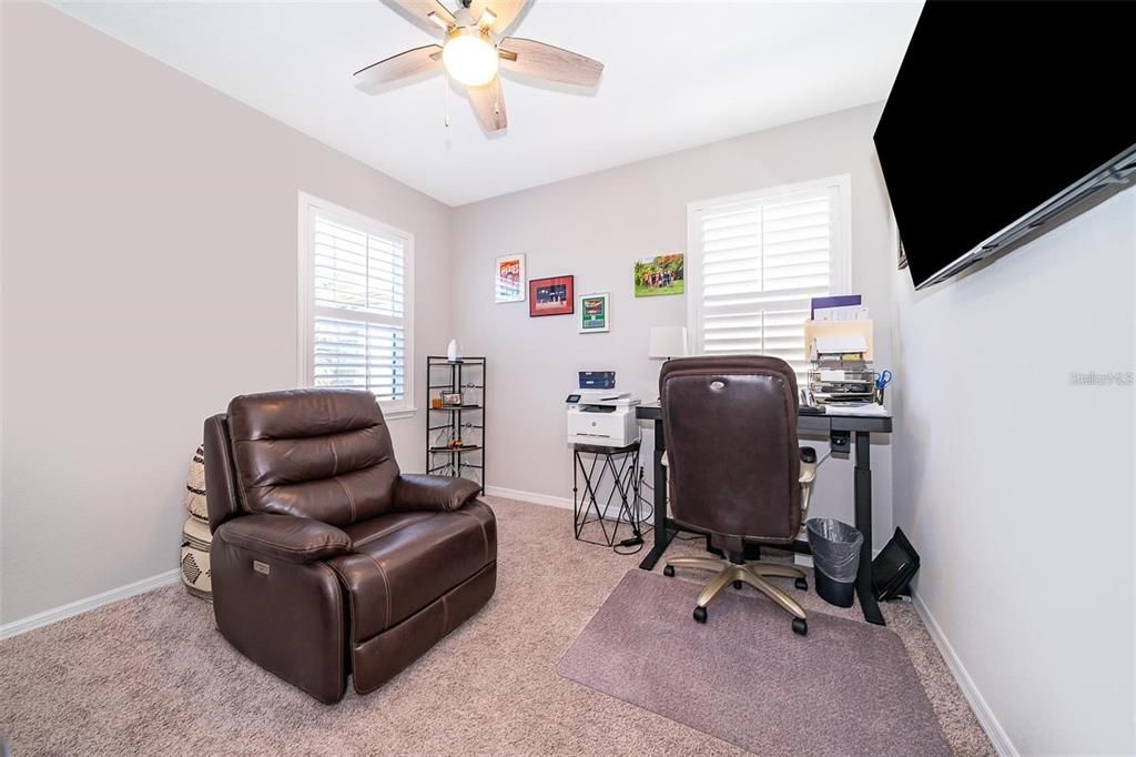 Active With Contract: $3,500 (3 beds, 3 baths, 2002 Square Feet)