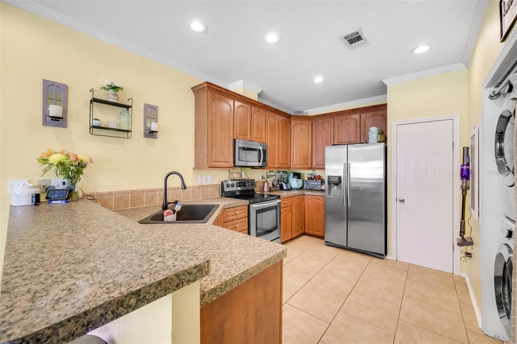 For Sale: $276,900 (3 beds, 2 baths, 1360 Square Feet)