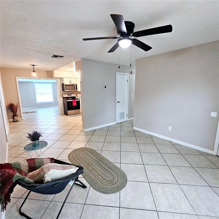 For Sale: $199,900 (3 beds, 2 baths, 1248 Square Feet)