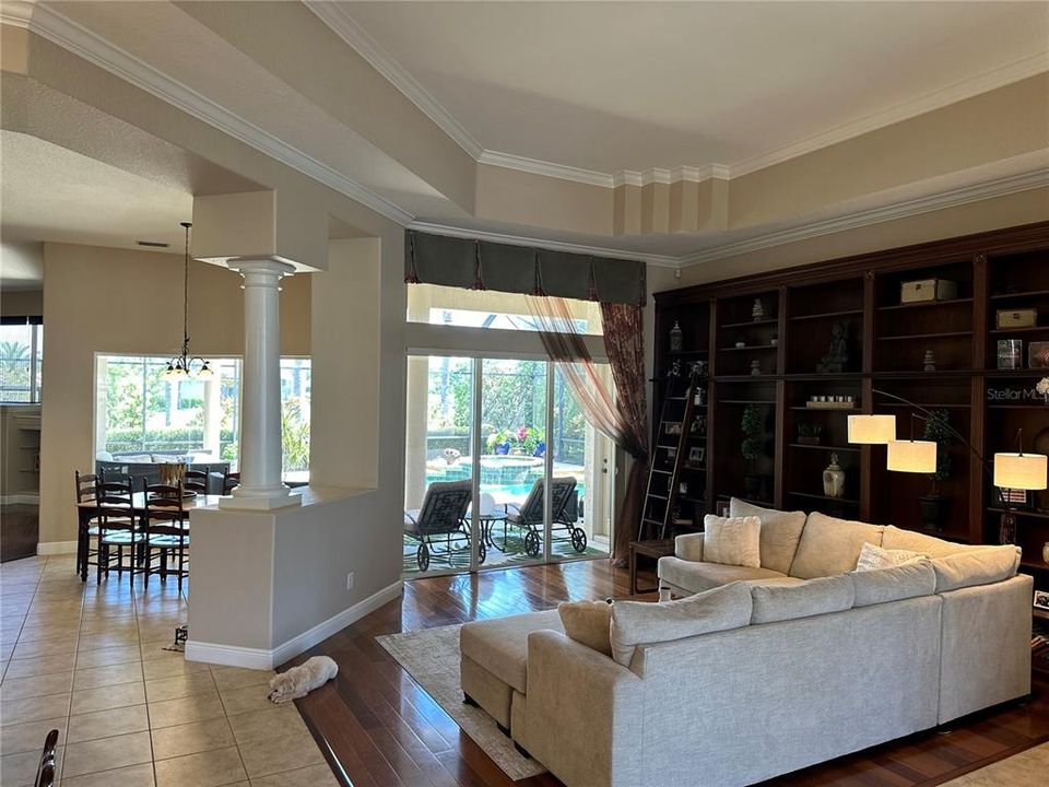 Recently Sold: $979,000 (4 beds, 3 baths, 3611 Square Feet)