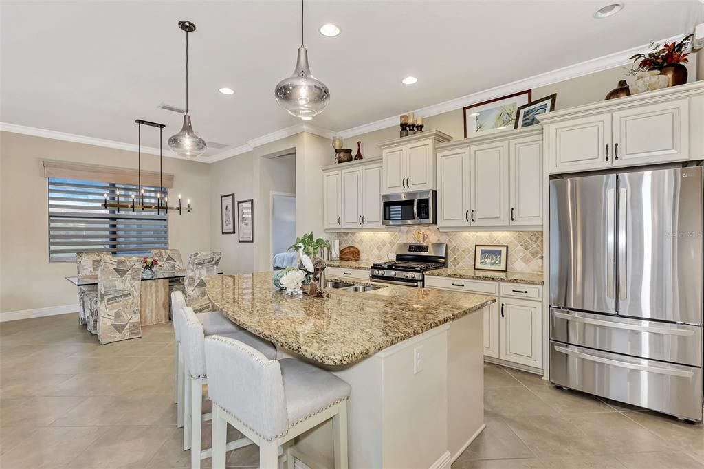 Recently Sold: $695,000 (3 beds, 2 baths, 2291 Square Feet)