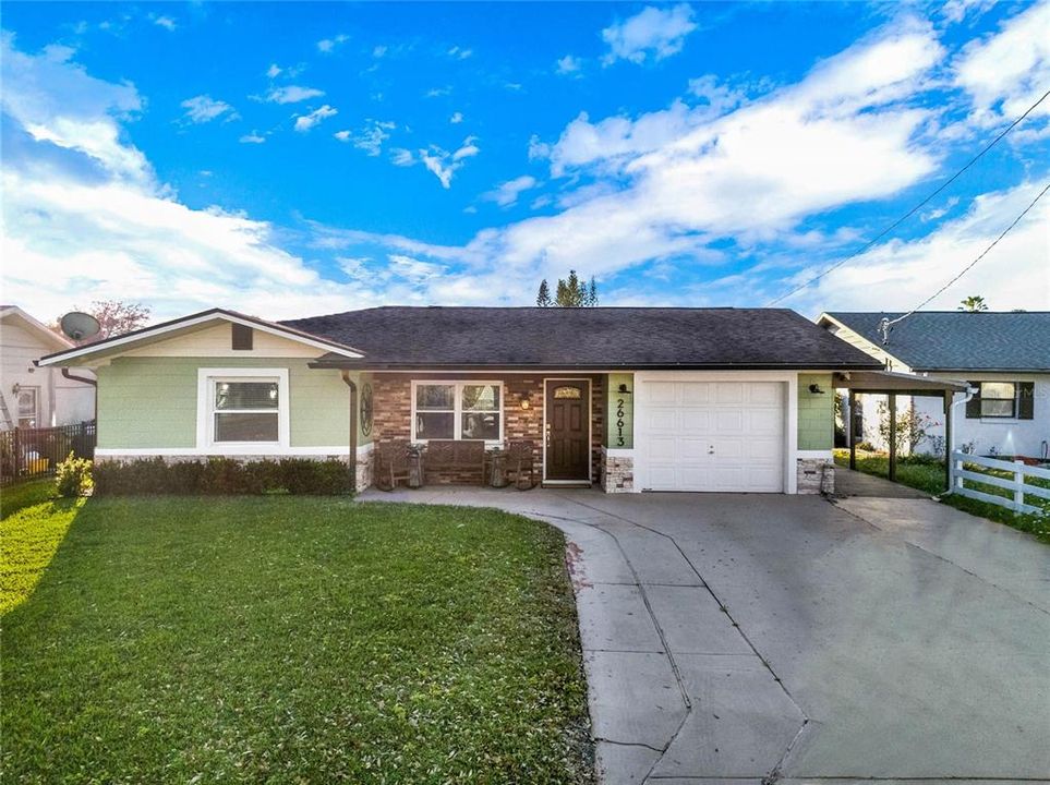 Recently Sold: $475,000 (2 beds, 2 baths, 1594 Square Feet)