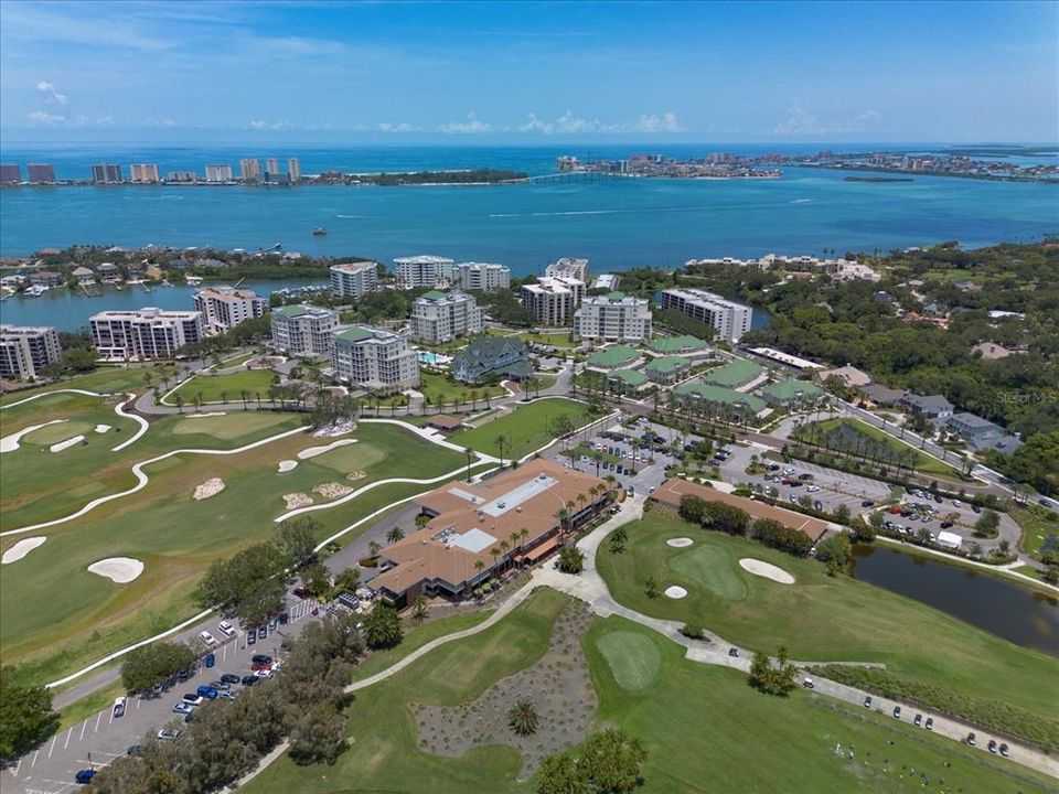 Minutes from gorgeous beaches, yet tucked away from traffic and congestion, Belleair is acclaimed for its desirable location and close proximity to downtown Clearwater, entertainment, shopping, sports venues,  medical facilities and major access roads to Tampa.