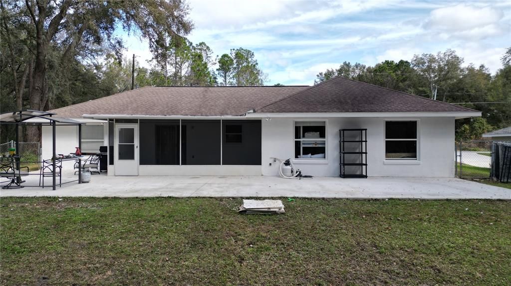 Recently Sold: $240,000 (3 beds, 2 baths, 1435 Square Feet)