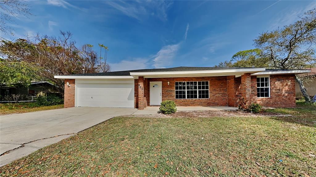 Recently Sold: $329,900 (3 beds, 2 baths, 1302 Square Feet)