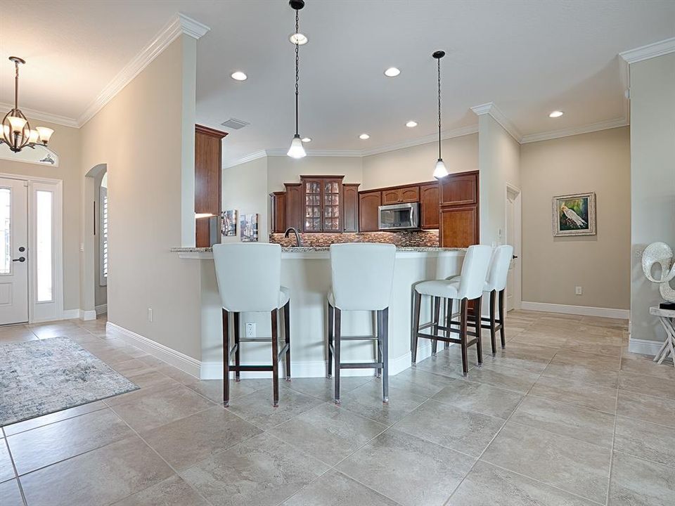 BREAKFAST BAR WITH PENDANT LIGHTING!