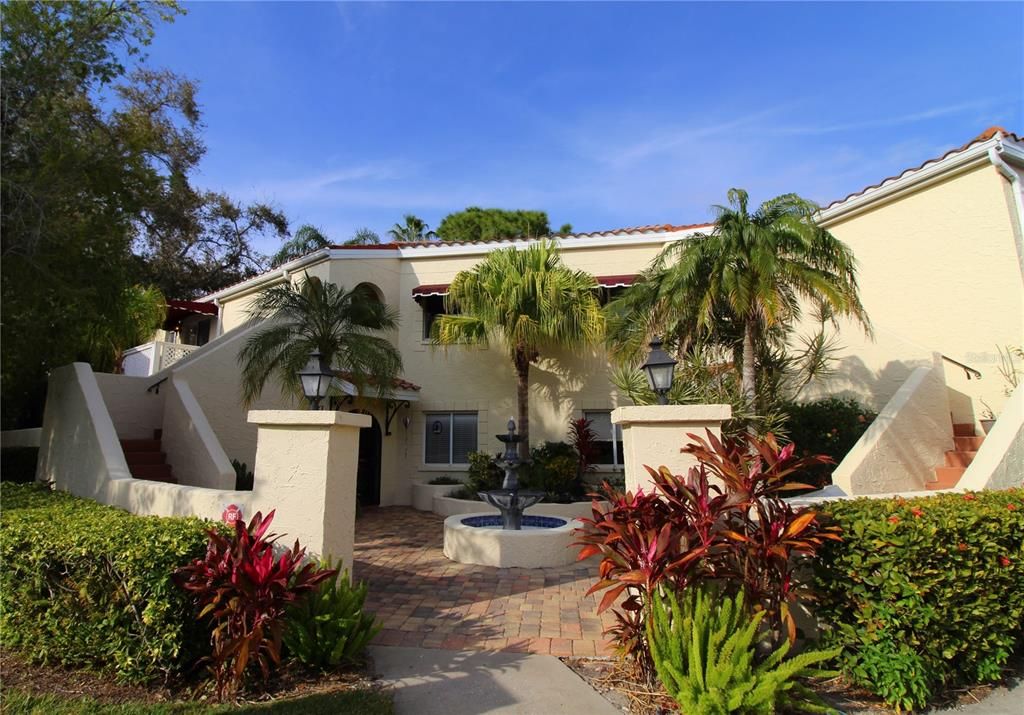 Recently Sold: $214,999 (2 beds, 2 baths, 1322 Square Feet)