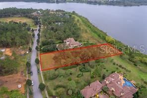 For Sale: $900,000 (1.25 acres)