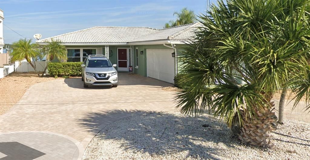 Recently Sold: $1,400,000 (3 beds, 2 baths, 2130 Square Feet)