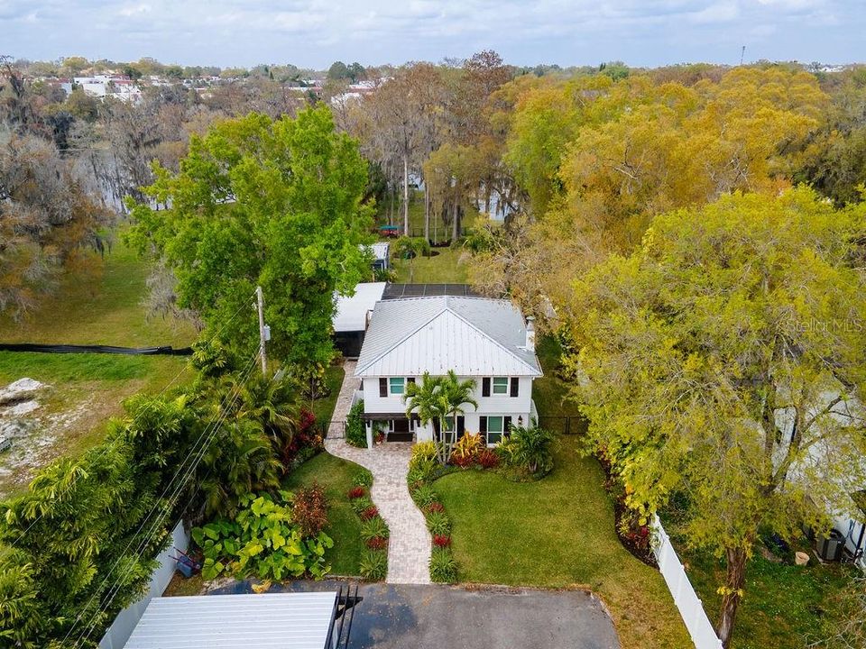 For Sale: $819,000 (4 beds, 2 baths, 2407 Square Feet)