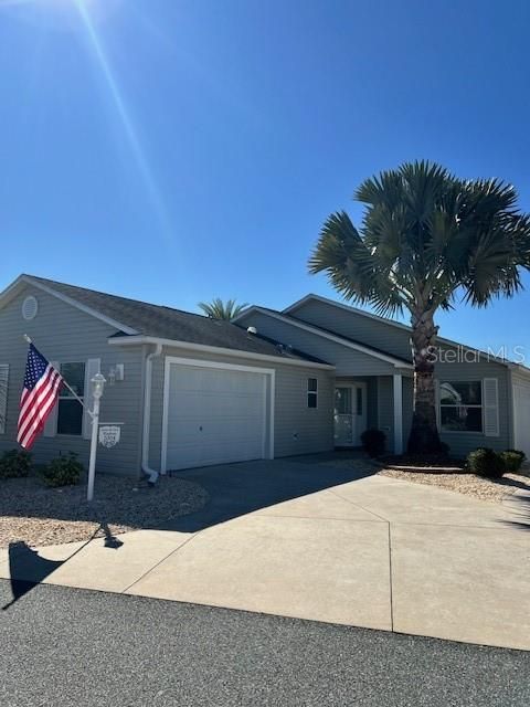 Recently Sold: $415,000 (3 beds, 2 baths, 1730 Square Feet)