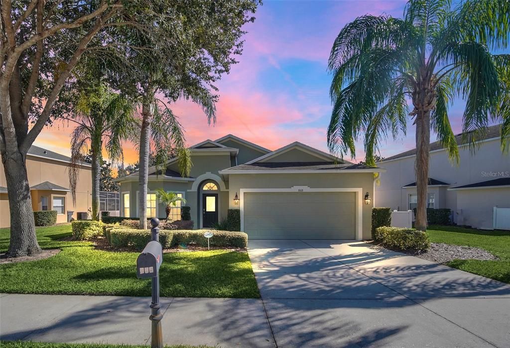 Recently Sold: $450,000 (4 beds, 3 baths, 1839 Square Feet)