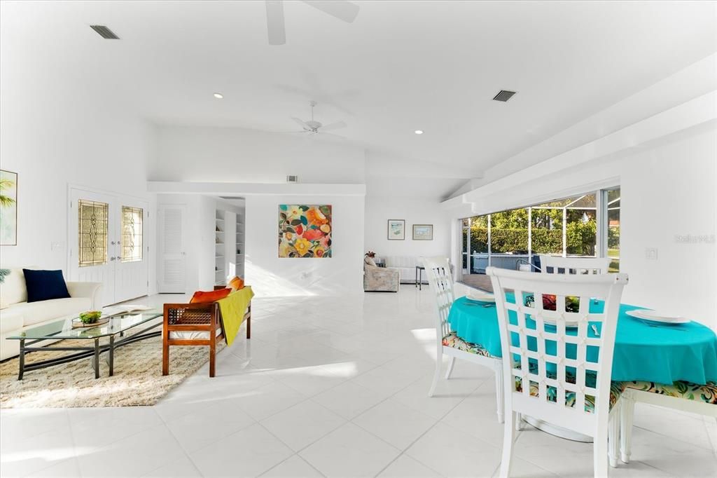 Active With Contract: $2,000,000 (3 beds, 4 baths, 2732 Square Feet)