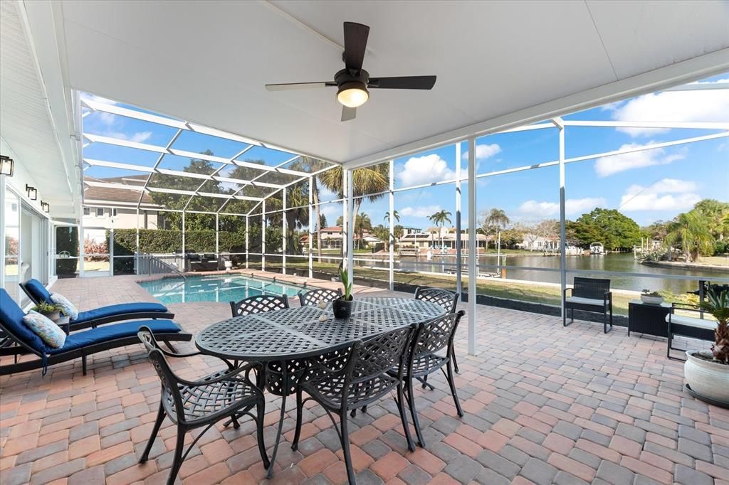 Active With Contract: $2,000,000 (3 beds, 4 baths, 2732 Square Feet)