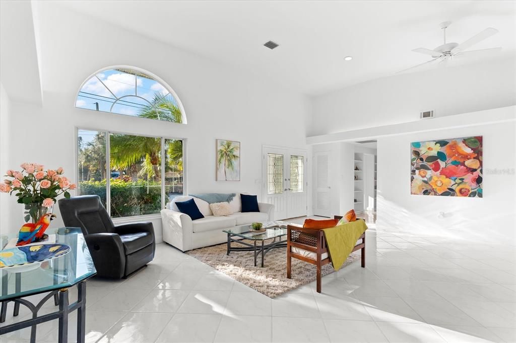 Active With Contract: $2,000,000 (3 beds, 4 baths, 2732 Square Feet)