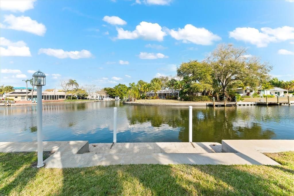 Active With Contract: $2,000,000 (3 beds, 4 baths, 2732 Square Feet)