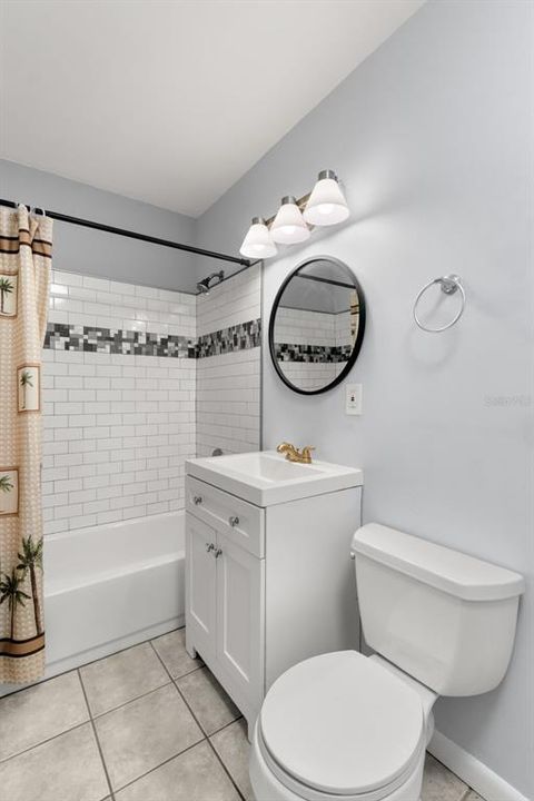 Active With Contract: $350,000 (3 beds, 2 baths, 1292 Square Feet)