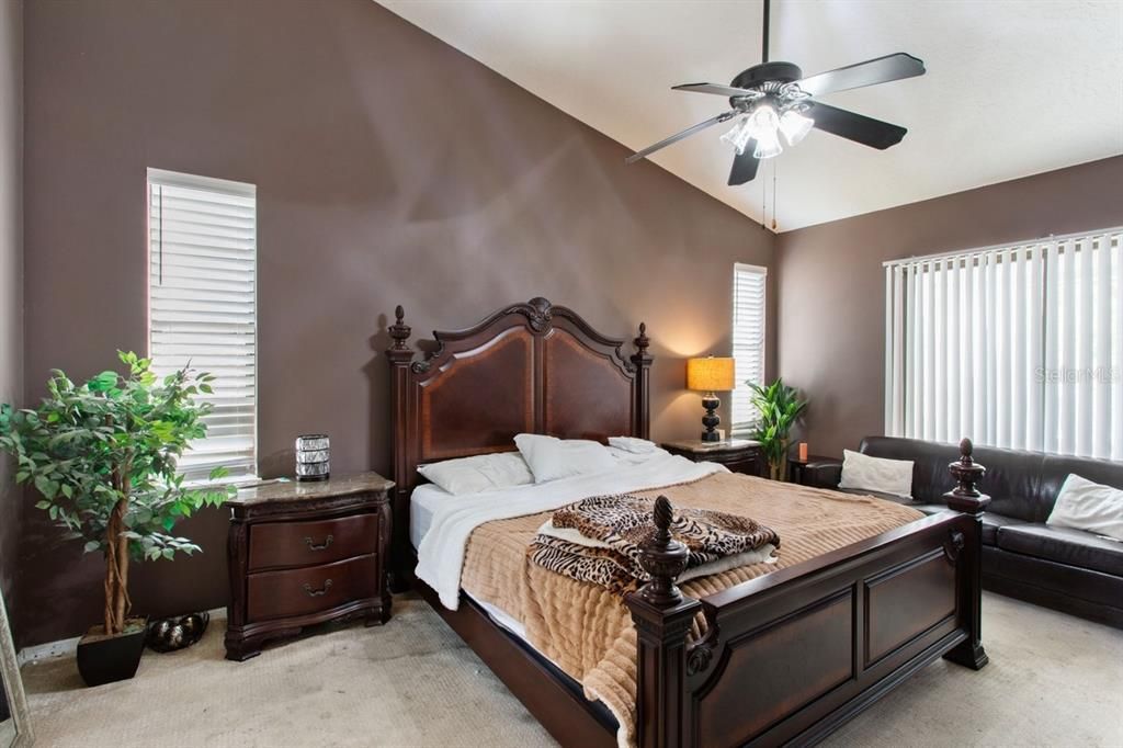 Spacious Master bedroom with Direct Access to the Pool.