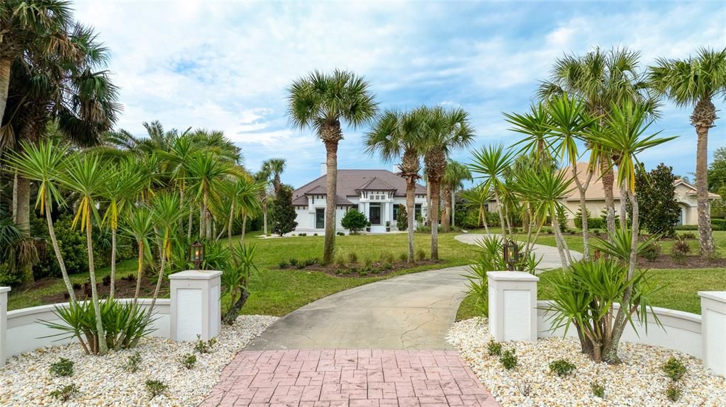 Recently Sold: $2,899,000 (4 beds, 4 baths, 3302 Square Feet)