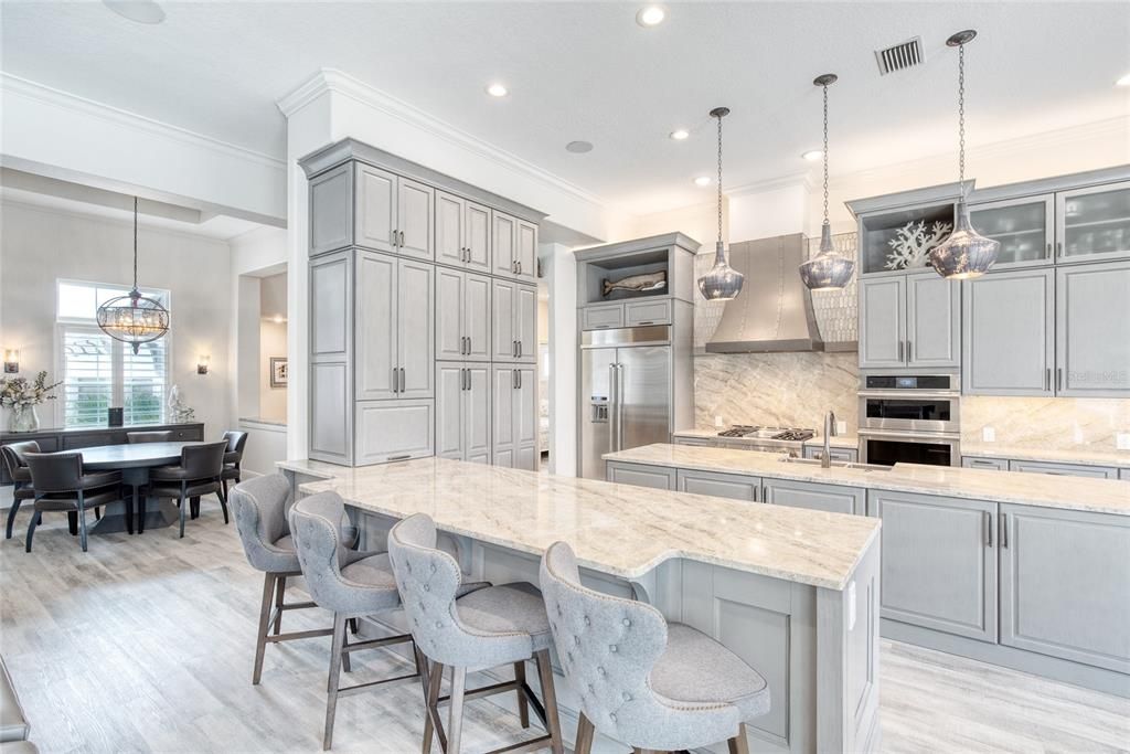 Recently Sold: $2,899,000 (4 beds, 4 baths, 3302 Square Feet)