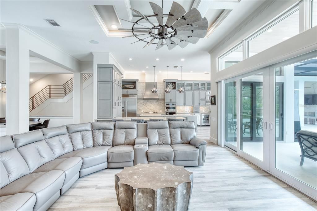 Recently Sold: $2,899,000 (4 beds, 4 baths, 3302 Square Feet)