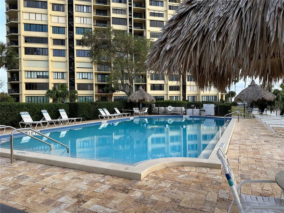 Activo con contrato: $4,000 (2 camas, 2 baños, 1980 Pies cuadrados)