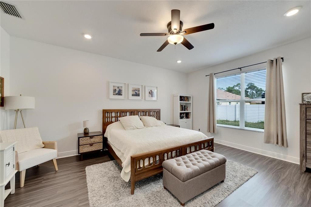 Active With Contract: $560,000 (4 beds, 3 baths, 2413 Square Feet)