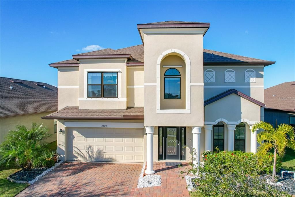 Recently Sold: $565,000 (4 beds, 2 baths, 2770 Square Feet)