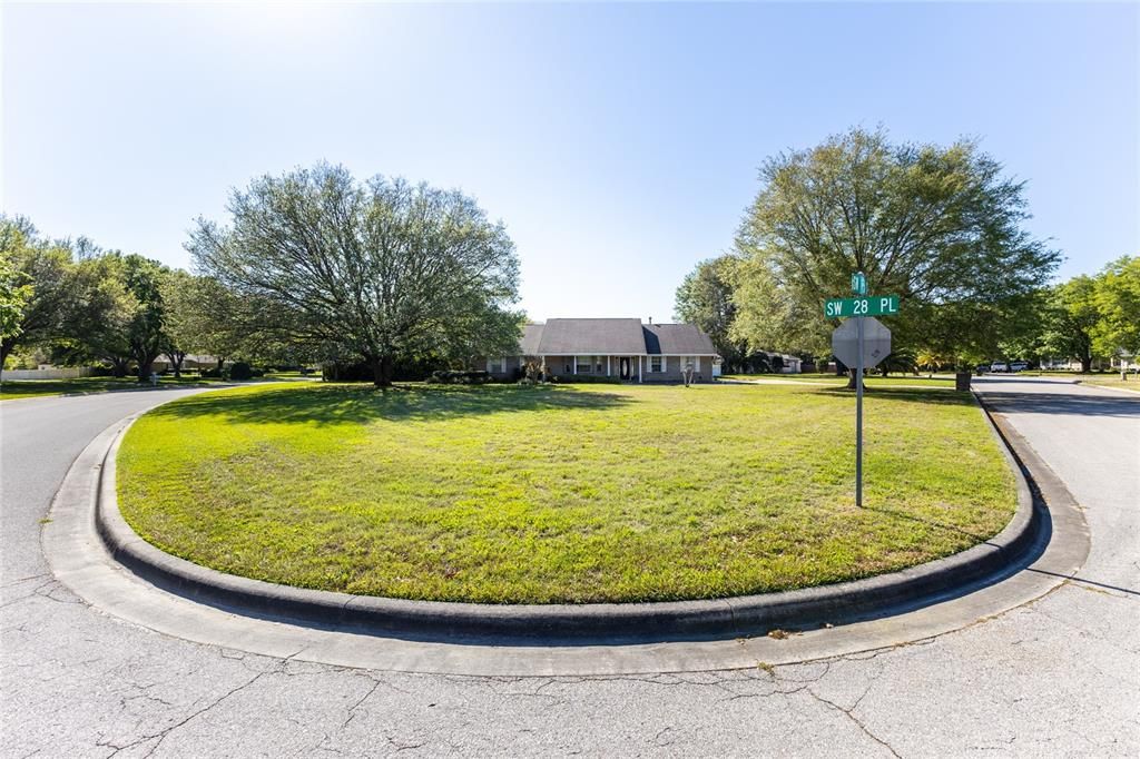 For Sale: $560,000 (3 beds, 2 baths, 2009 Square Feet)