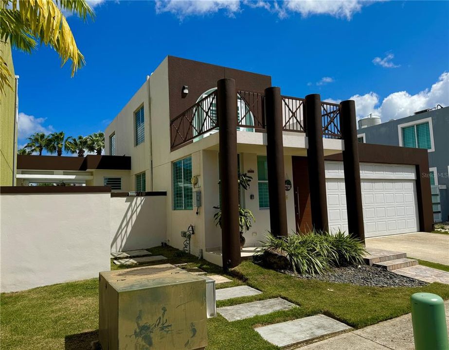 Vendido Recientemente: $345,000 (3 camas, 3 baños, 1564 Pies cuadrados)