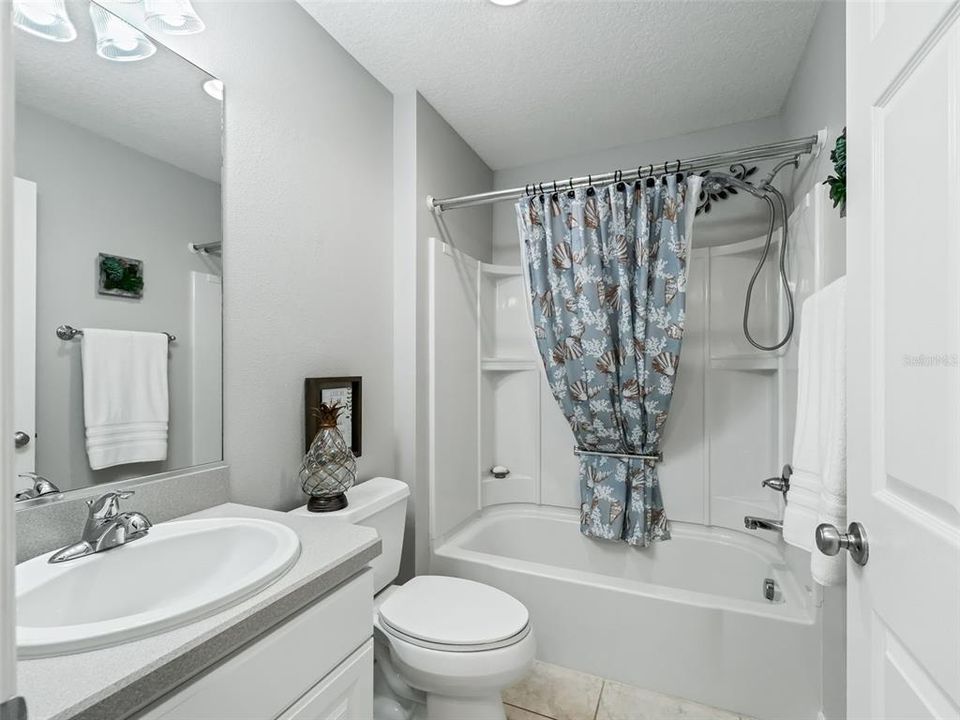 最近售出: $425,000 (3 贝兹, 2 浴室, 1488 平方英尺)