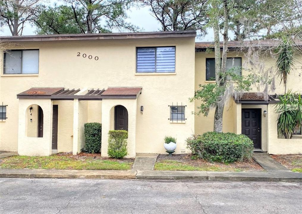 Recently Sold: $199,000 (2 beds, 2 baths, 1088 Square Feet)