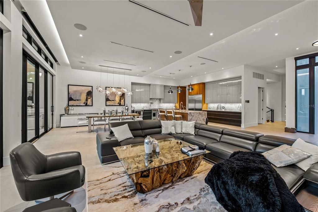 For Sale: $8,875,000 (4 beds, 4 baths, 5282 Square Feet)
