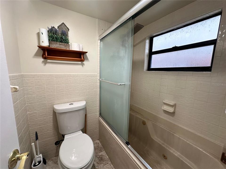 Master Bath W/ upgraded shower and functioning Jacuzzi Tub