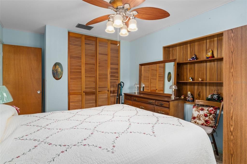 Недавно продано: $425,000 (3 спален, 2 ванн, 1726 Квадратных фут)