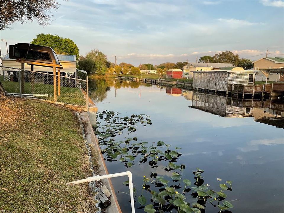 Canal view. Lake access