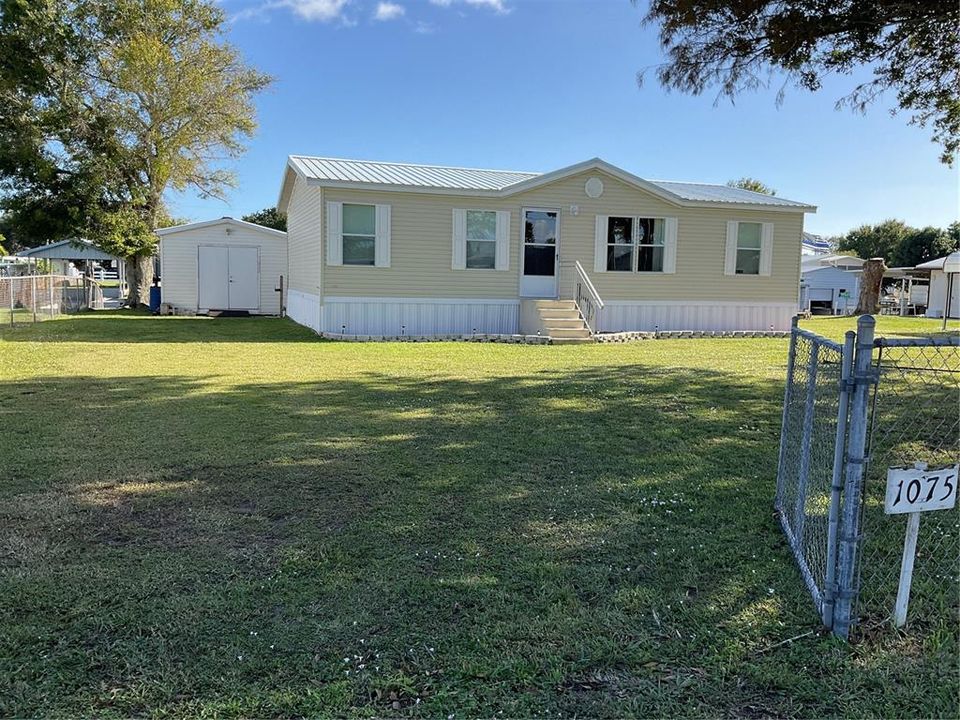 For Sale: $235,000 (3 beds, 2 baths, 1134 Square Feet)