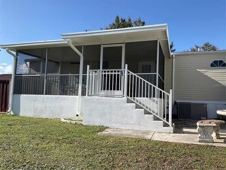 For Sale: $235,000 (3 beds, 2 baths, 1134 Square Feet)